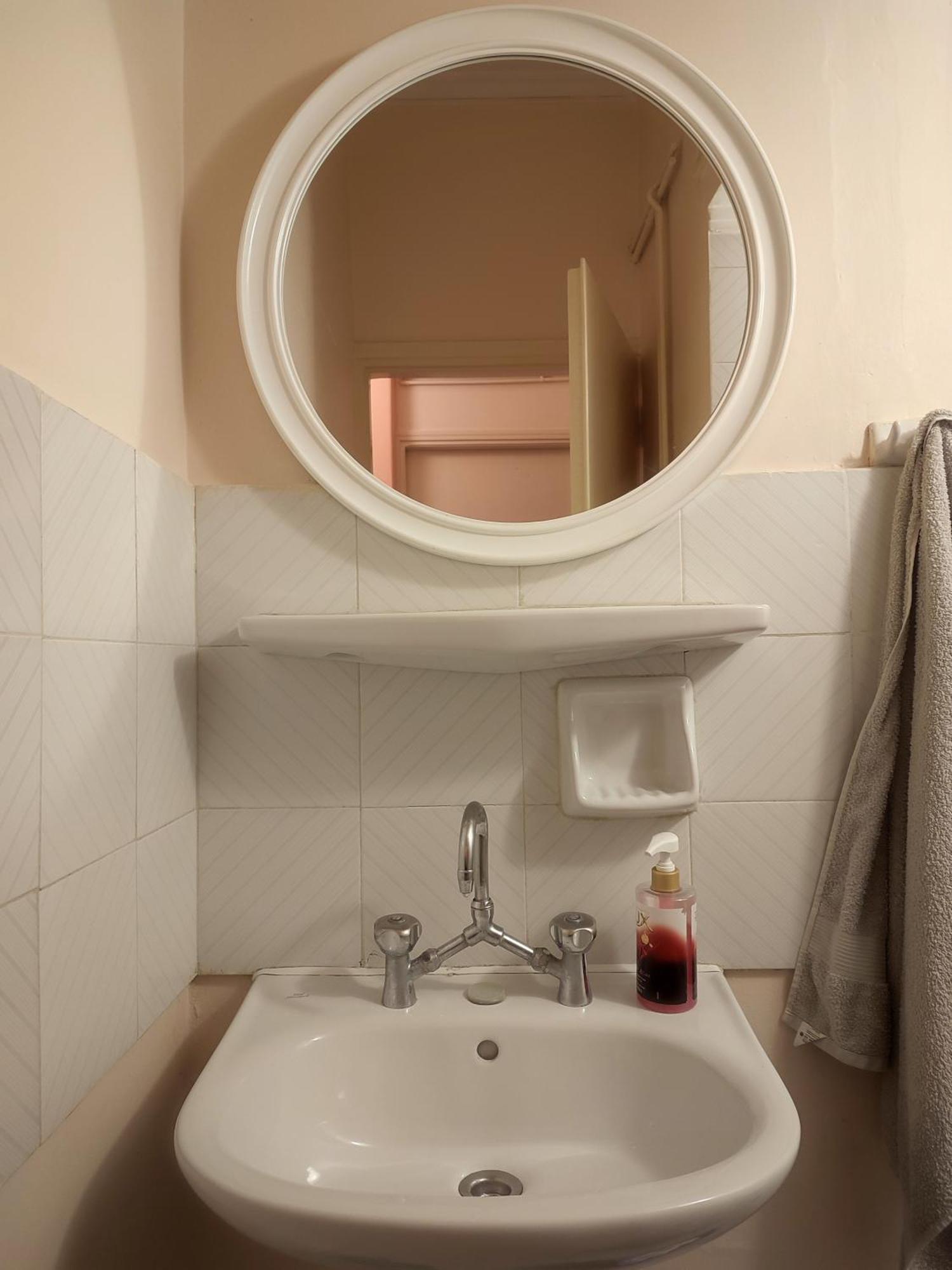 Mema'S Tranquil Studio In Patra - Free Parking 외부 사진